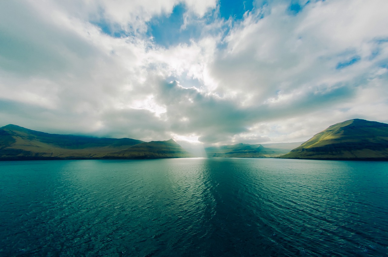 Faroe Islands - image by tpsdave @ pixabay.com